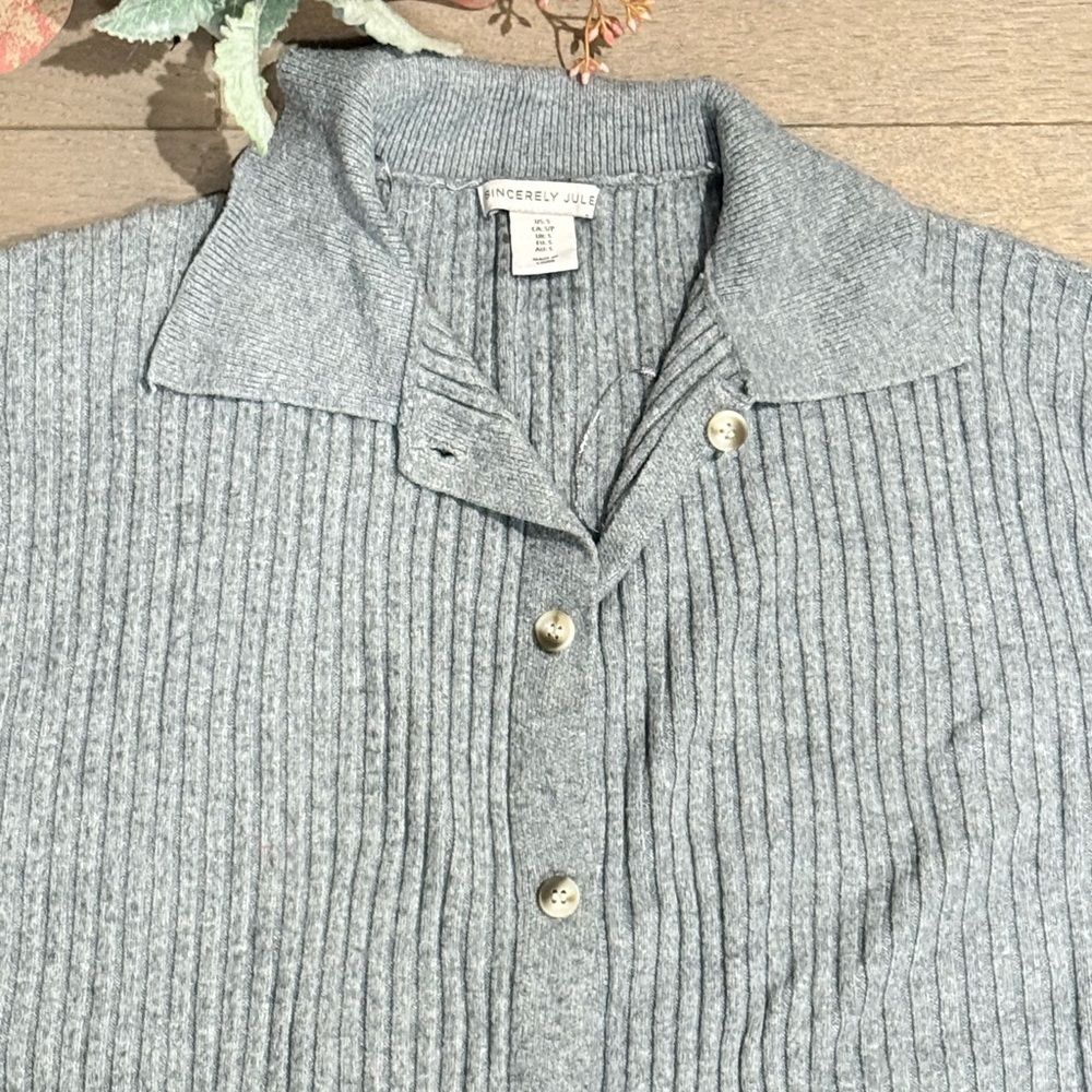 Gray Ribbed Button-Up - Picture 2 of 3